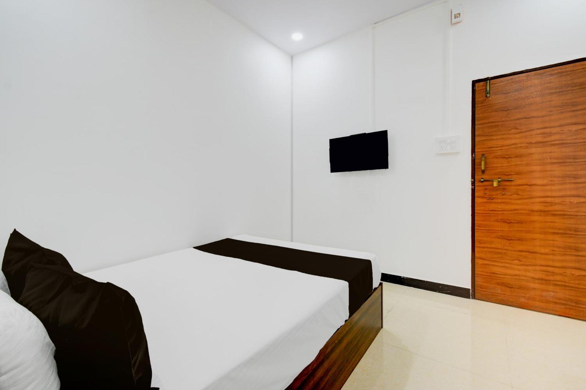 Hotel O P3 Thumkunta Hyderabad Exterior photo